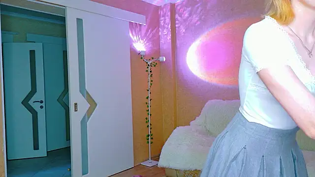 SweeetMia online show from June 25, 3:06 am