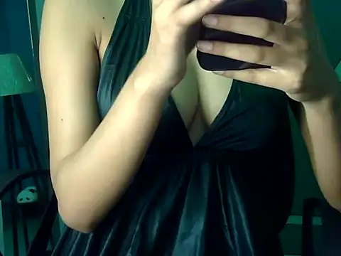 Snapshot of siyaaa_kapoor chatting on July 18, 6:56 pm siyaaa kapoor online show from July 18, 6:56 pm
