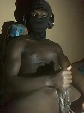 bigdickjohson1200 online show from August 3, 7:06 pm