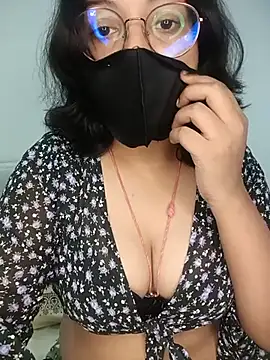 Snapshot of hottydisha chatting on July 9, 4:27 am hottydisha online show from July 9, 4:27 am