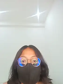 Snapshot of hottydisha chatting on July 17, 3:24 am hottydisha online show from July 17, 3:24 am