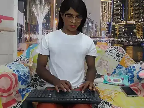 Snapshot of stefania_bragan chatting on July 10, 6:21 pm stefania bragan online show from July 10, 6:21 pm