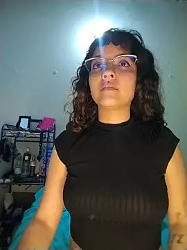 Snapshot of Melissa_Girat chatting on June 27, 2:27 am Melissa Girat online show from June 27, 2:27 am