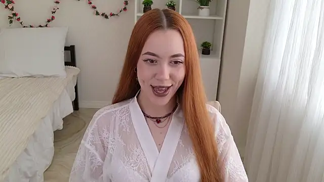 Snapshot of Mirabella_Flower chatting on July 5, 5:03 am Mirabella Flower online show from July 5, 5:03 am