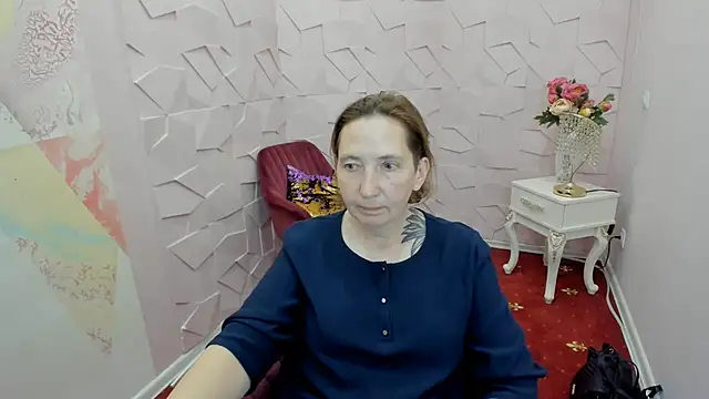 Snapshot of Helly_yanca chatting on June 22, 11:07 am Helly yanca online show from June 22, 11:07 am