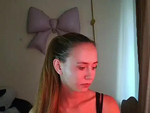 MyLittle Flame  online show from July 12, 1:35 pm