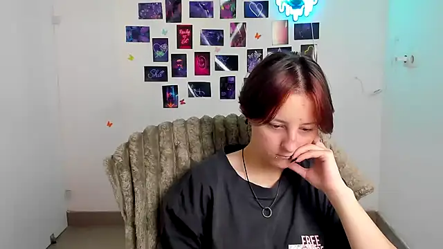 Snapshot of Dilara_Kiss_ chatting on August 9, 5:34 am Dilara Kiss online show from August 9, 5:34 am