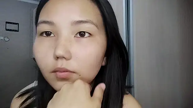 SusieSkepple online show from June 30, 12:06 pm