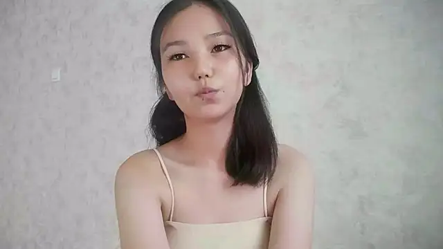 SusieSkepple online show from August 1, 12:04 pm