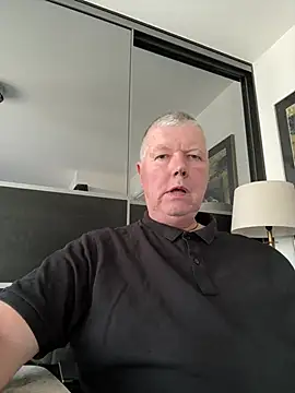 Snapshot of cumboy chatting on May 2, 10:53 am cumboy online show from May 2, 10:53 am