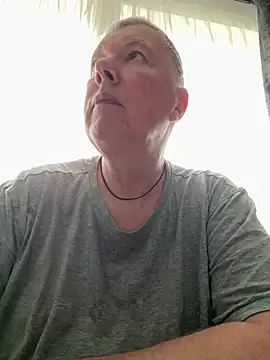 Snapshot of cumboy chatting on May 5, 6:32 am cumboy online show from May 5, 6:32 am
