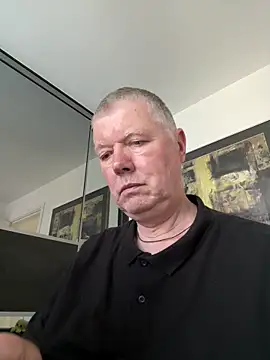 Snapshot of cumboy chatting on June 9, 9:43 am cumboy online show from June 9, 9:43 am