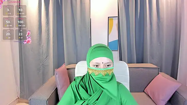 Nayla Luxe online show from June 16, 1:47 pm