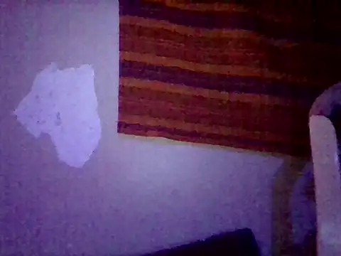 Snapshot of draven_onyx chatting on June 19, 2:05 am draven onyx online show from June 19, 2:05 am