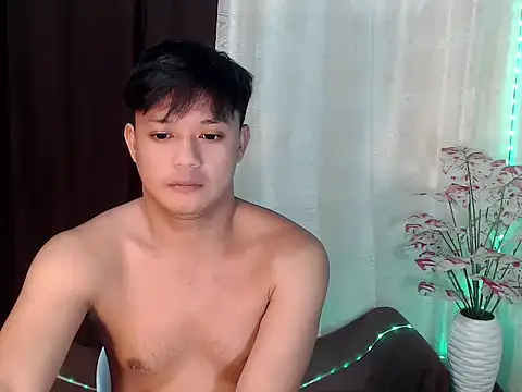 Snapshot of kingdomcum96 chatting on July 10, 9:50 pm kingdomcum96 online show from July 10, 9:50 pm