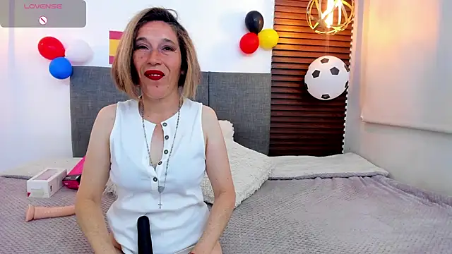 Snapshot of Margott_mature chatting on July 17, 12:12 pm Margott mature online show from July 17, 12:12 pm