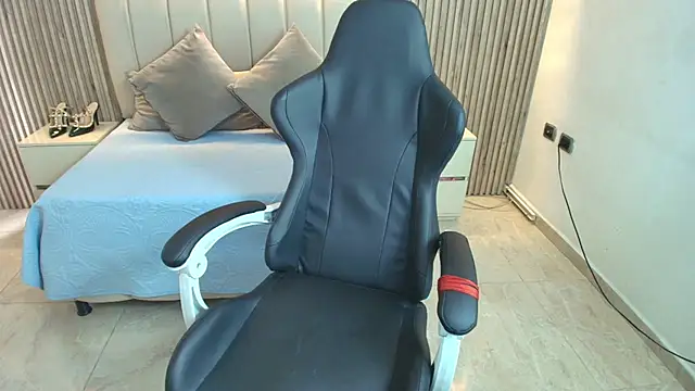 Snapshot of Maissa_nakier chatting on August 4, 7:16 pm Maissa nakier online show from August 4, 7:16 pm