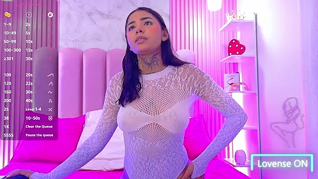 Snapshot of LunaRose18 chatting on July 19, 2:59 am LunaRose18 online show from July 19, 2:59 am