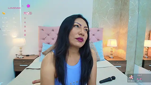 isis choi online show from July 18, 7:28 pm