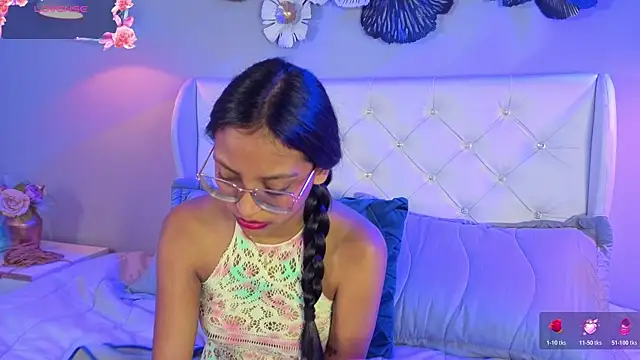 emma brooks  online show from July 29, 1:53 pm