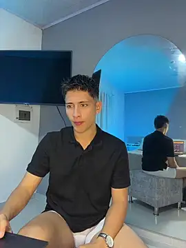 Snapshot of SantiLux_ chatting on July 11, 11:50 pm SantiLux online show from July 11, 11:50 pm