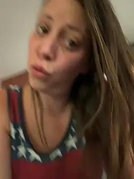 Snapshot of cookinmommy chatting on July 5, 11:01 pm cookinmommy online show from July 5, 11:01 pm
