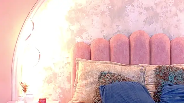 Snapshot of AshleyMorgans chatting on August 5, 8:55 pm AshleyMorgans online show from August 5, 8:55 pm
