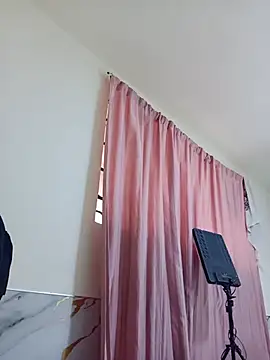 Sweetpandora111 online show from June 27, 4:01 pm