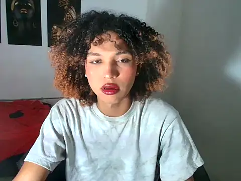 Snapshot of Elianisbigcock chatting on June 26, 4:06 am Elianisbigcock online show from June 26, 4:06 am