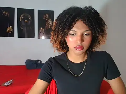 Snapshot of Elianisbigcock chatting on July 9, 2:21 pm Elianisbigcock online show from July 9, 2:21 pm