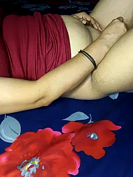 Snapshot of sexy-pari8 chatting on July 28, 7:39 pm sexy-pari8 online show from July 28, 7:39 pm
