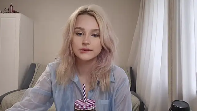 BloomMoon online show from June 20, 12:08 pm