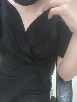sushmita0 online show from June 25, 1:49 am