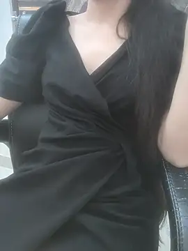 sushmita0 online show from July 4, 2:45 pm