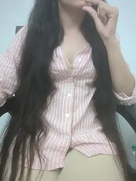 sushmita0 online show from July 9, 3:21 am