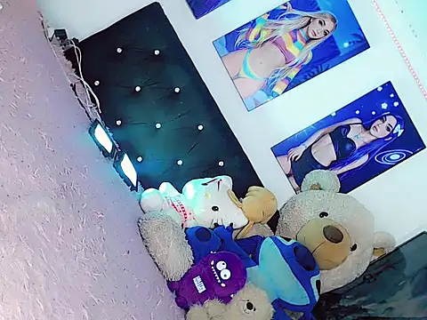 HeidiVanessa online show from June 20, 1:19 am
