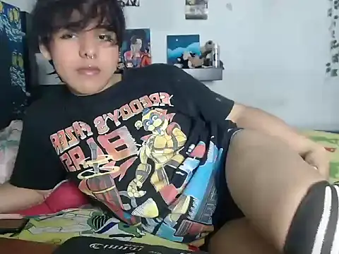 Snapshot of Tiff_-Styles chatting on July 2, 9:43 pm Tiff -Styles online show from July 2, 9:43 pm
