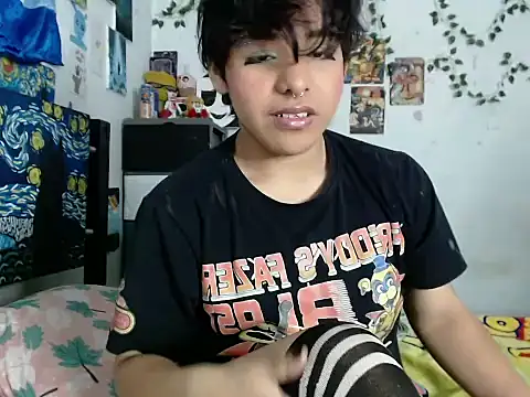Snapshot of Tiff_-Styles chatting on July 3, 8:04 pm Tiff -Styles online show from July 3, 8:04 pm