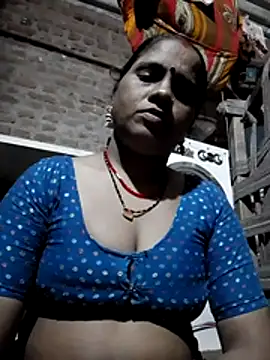 Hot shiri online show from August 5, 8:11 pm