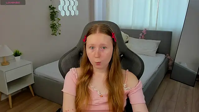 LiliTiny online show from July 19, 3:21 am