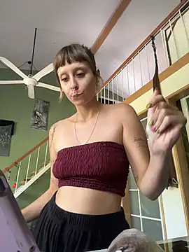 LandKellys online show from June 24, 4:44 am