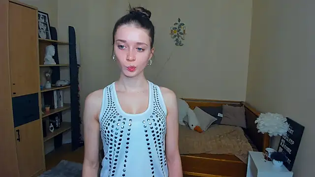 HermilaJaco online show from July 3, 7:37 am