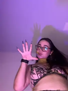 liadakota  online show from June 20, 2:14 am