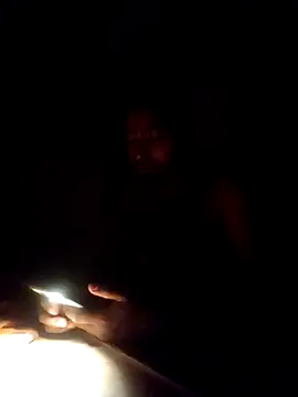 Snapshot of TinyBoy27 chatting on June 23, 6:28 pm TinyBoy27 online show from June 23, 6:28 pm