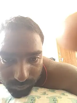 Snapshot of TinyBoy27 chatting on August 3, 5:17 am TinyBoy27 online show from August 3, 5:17 am