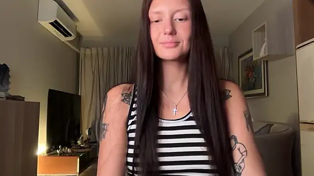 Snapshot of katiecatt chatting on June 20, 4:32 pm katiecatt online show from June 20, 4:32 pm