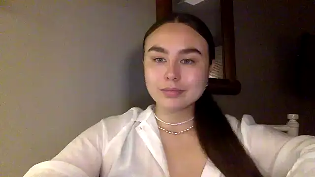 Snapshot of Tiorina chatting on July 1, 11:12 am Tiorina online show from July 1, 11:12 am