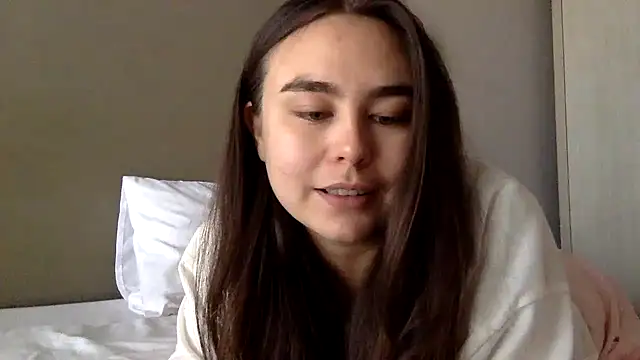 Snapshot of Tiorina chatting on July 11, 5:21 am Tiorina online show from July 11, 5:21 am