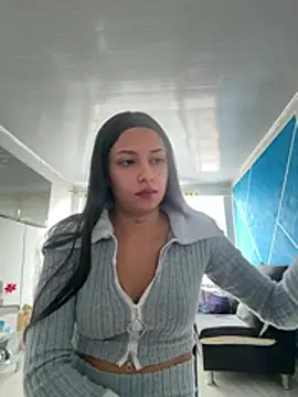 Snapshot of LilacNoir chatting on June 29, 6:52 pm LilacNoir online show from June 29, 6:52 pm
