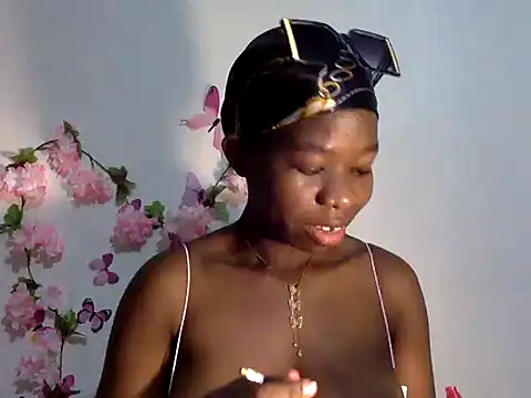 Snapshot of MaliciaRose chatting on July 16, 5:41 pm MaliciaRose online show from July 16, 5:41 pm